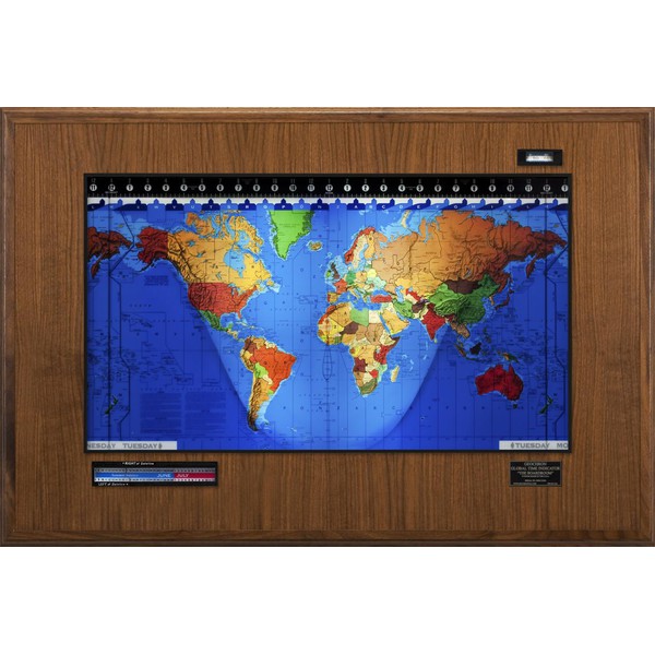 Geochron Boardroom model, in echt walnoothout, met zwarte sierlijst