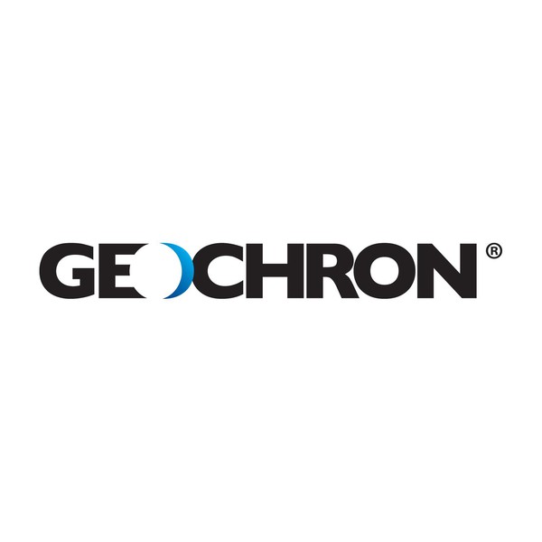 Geochron Boardroom model, in echt hickoryhout, met zilverkleurige sierlijst