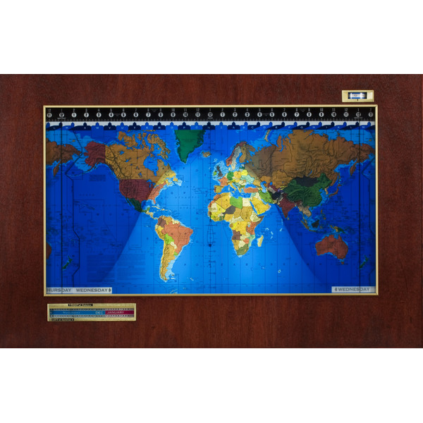 Geochron Original Kilburg wereldkaart, uitvoering in echt mahoniehout, met zwarte sierlijst (Engels)