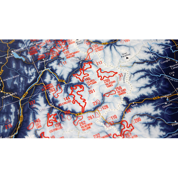 Marmota Maps Regionale kaart Map of the Alps with 268 Ski Resorts