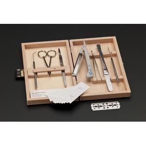 Windaus Microscopeerset, 7 instrumenten, in houten doosje