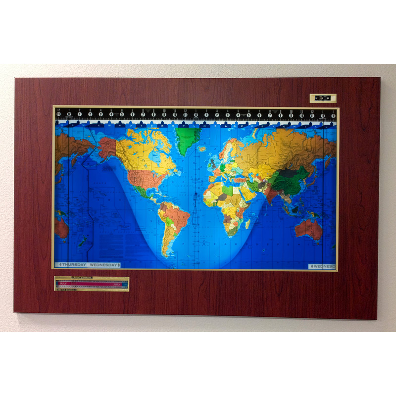Geochron Original Kilburg wereldkaart, kunststofuitvoering in boston cherry, met goudkleurige sierlijst (Engels)