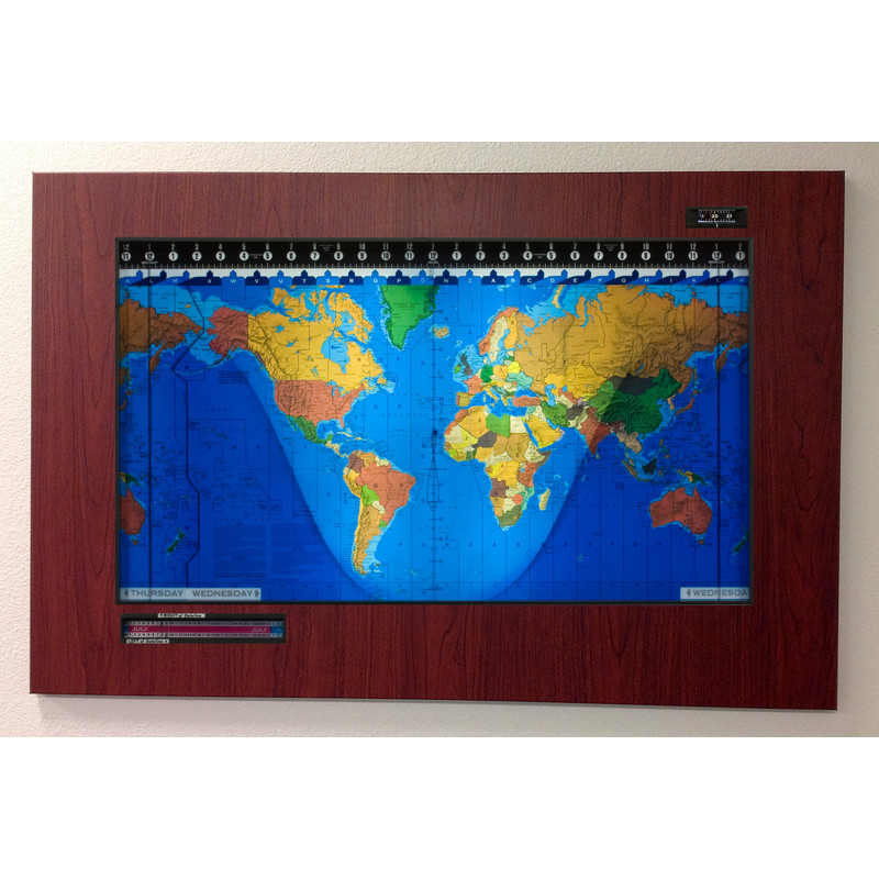 Geochron Original Kilburg wereldkaart, kunststofuitvoering in boston cherry, met zwarte sierlijst (Engels)