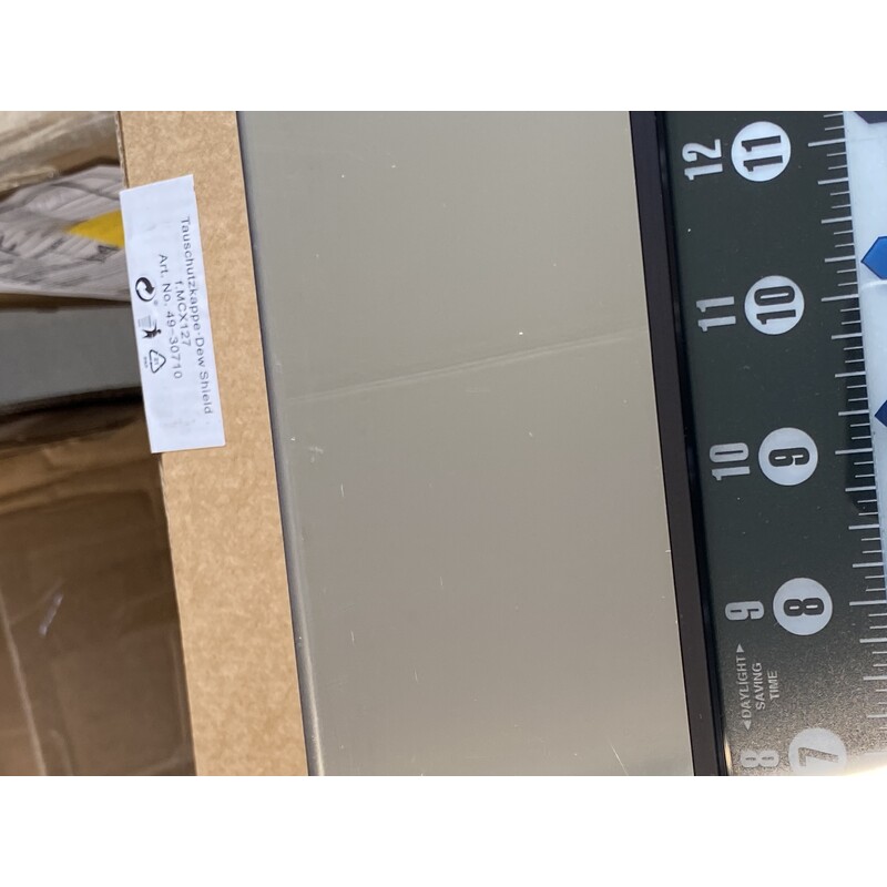 Geochron Original Kilburg in polierter Edelstahlausführung und schwarzen Zierleisten (Normale Gebrauchsspuren)